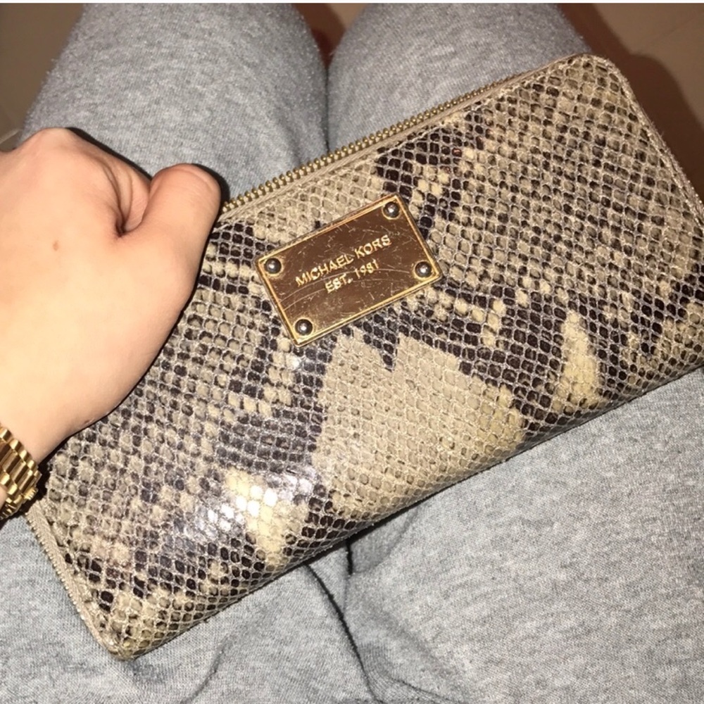 Like new MK wallet